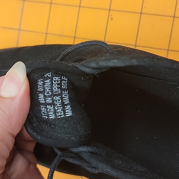 Clarks 9.5 Black Springers Leather Oxfords NIB - Picture 8 of 8